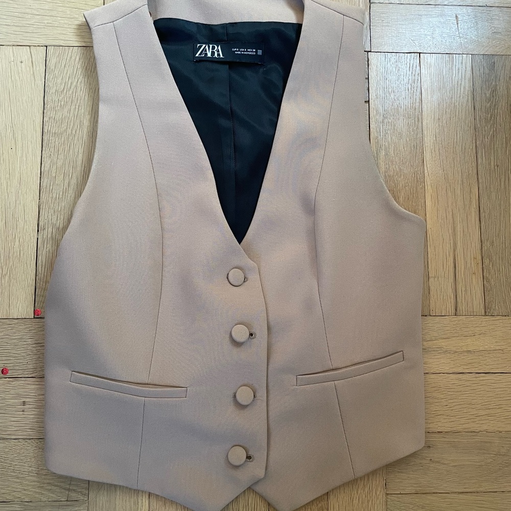 Zara vest